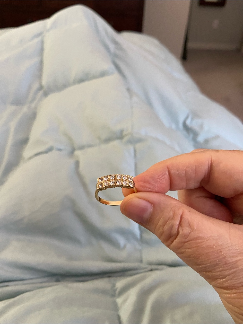 Gold Crystal Band Ring - Elegant Women's Jewelry